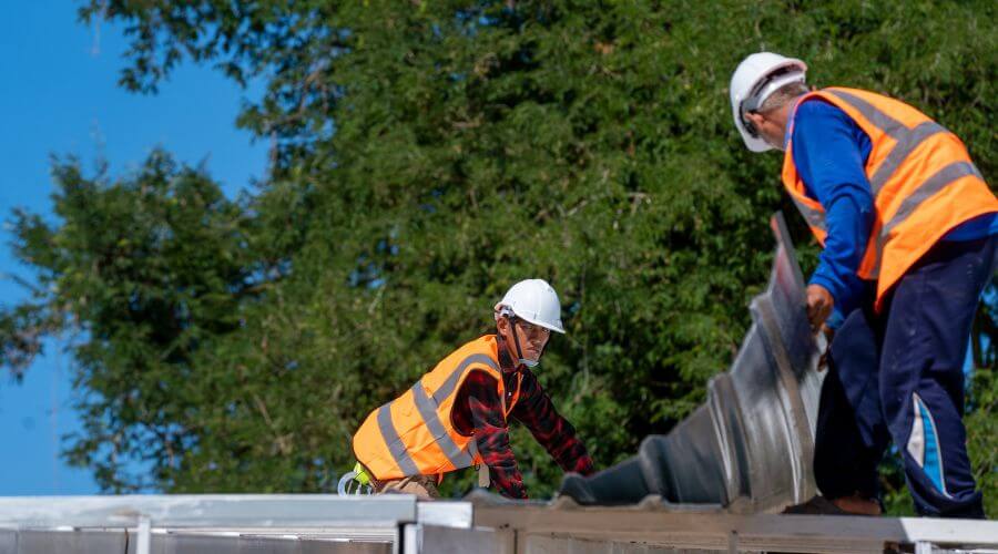 Expert top industrial roofings services in Peoria Heights, IL